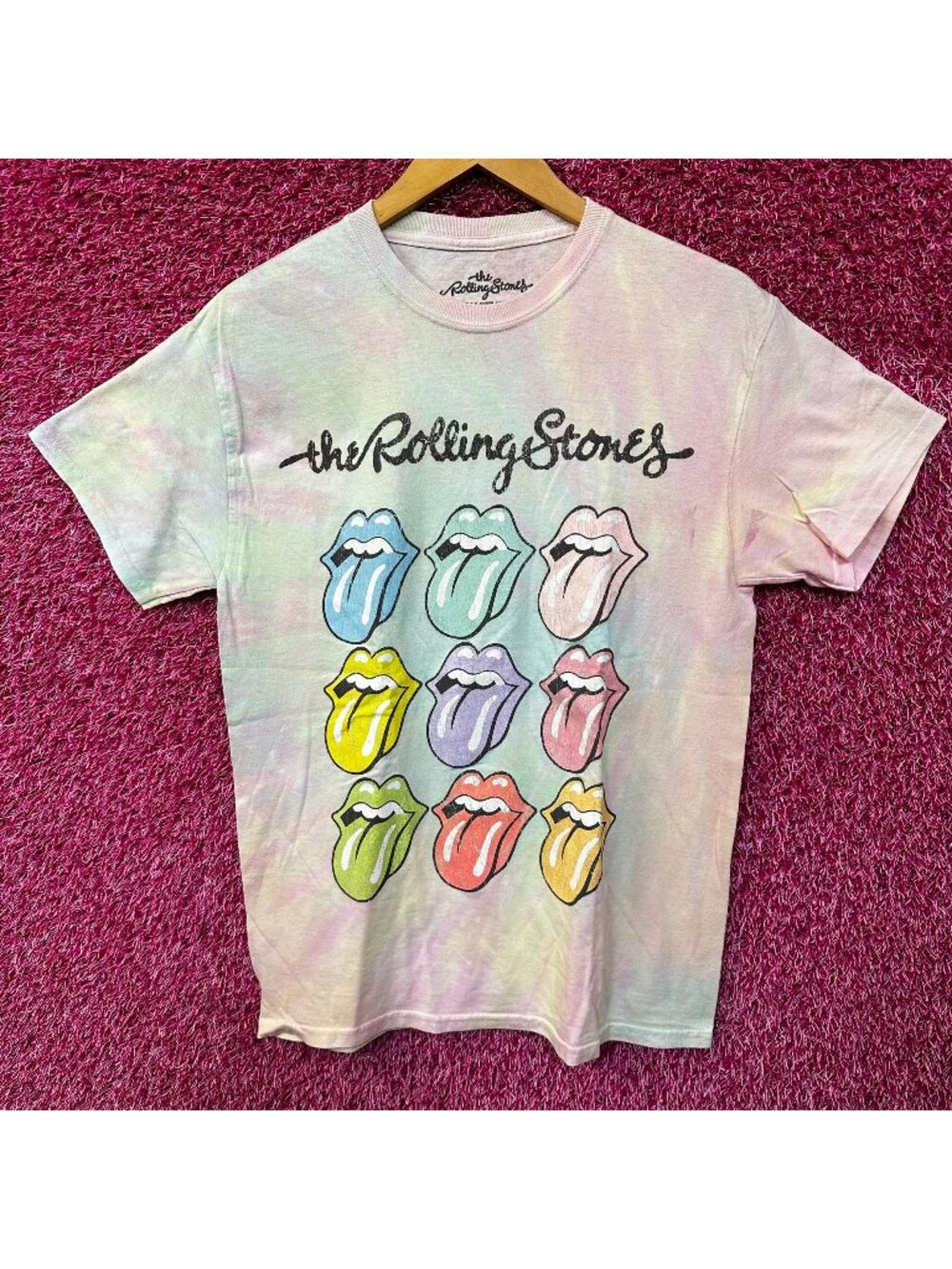 The Rolling Stones pastel tie dye Rock Tshirt size medium